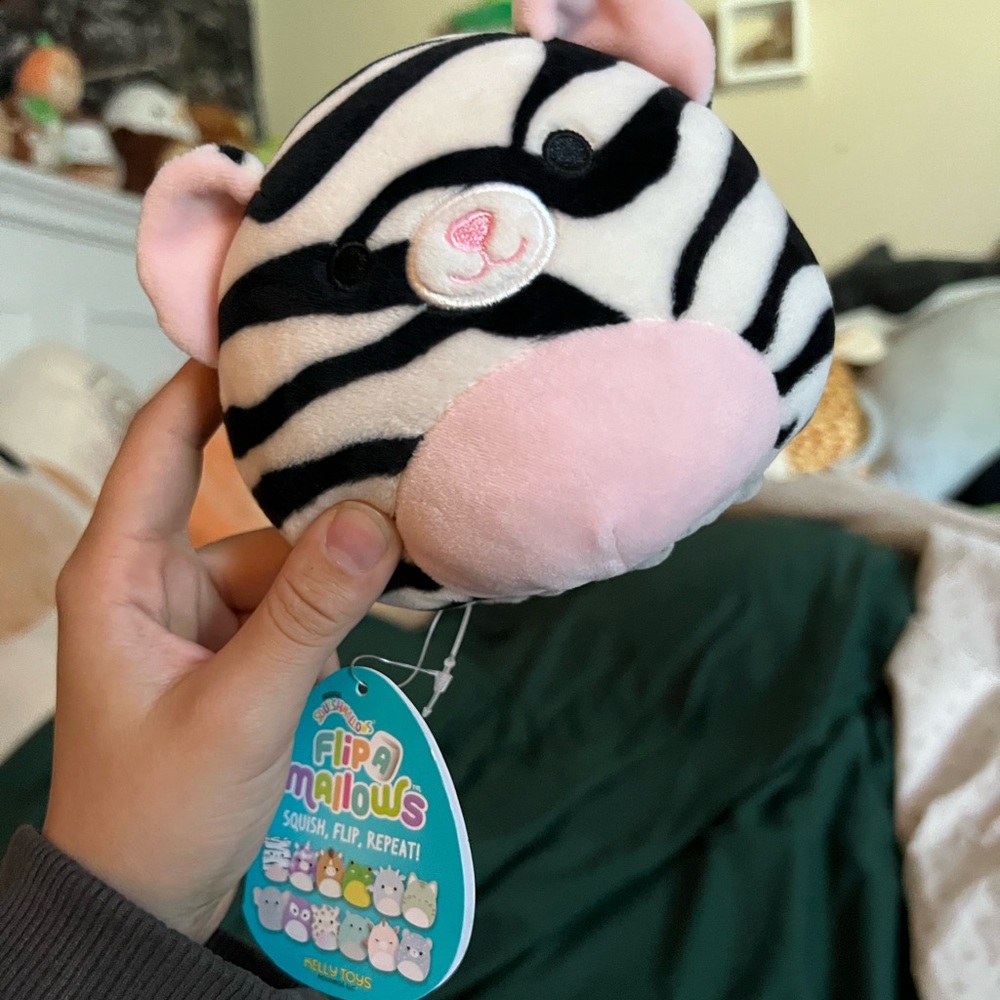 tasha/mila flipamallow squishmallow 8” stuffed plush